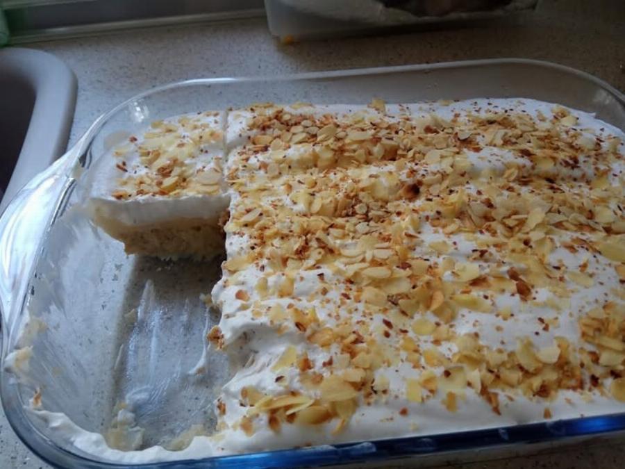 Εκμέκ με τσουρέκι: Εύκολη συνταγή για τα πασχαλινά περισσεύματα