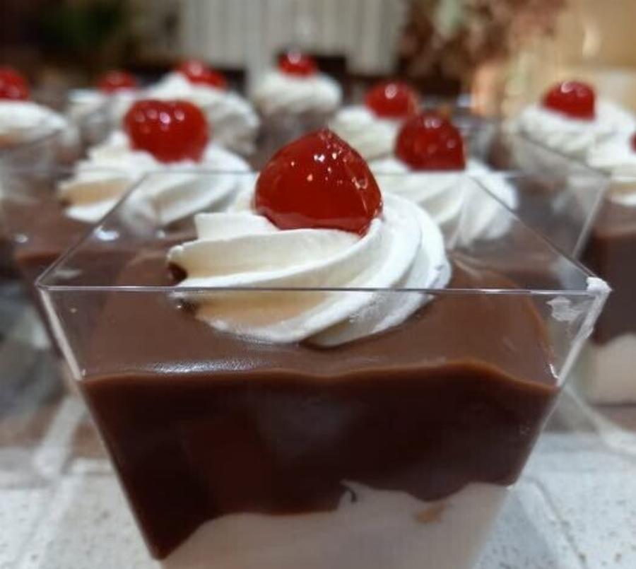 Το πιο εύκολο προφιτερόλ με κρουασανάκια – Το γλυκό που ξετρελαίνει μικρούς και μεγάλους