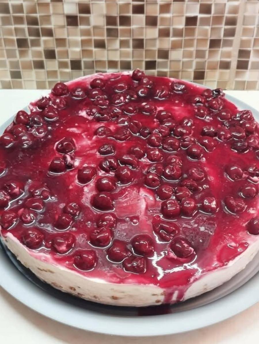 Το πιο εύκολο γιαουρτογλυκό ψυγείου – ελαφρύ και πεντανόστιμο