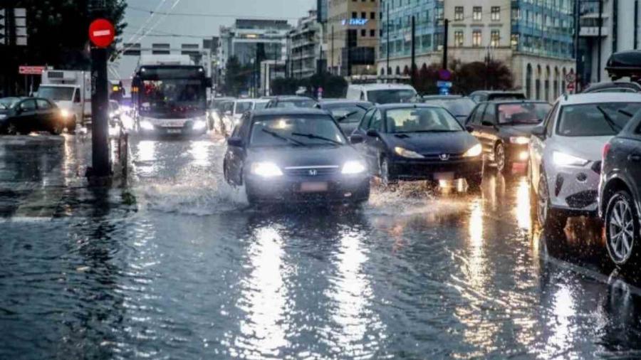 Καιρός: Έρχεται ο «δολοφόνος του καλοκαιριού» – Καταιγίδες, χαλάζι και απότομη πτώση της θερμοκρασίας