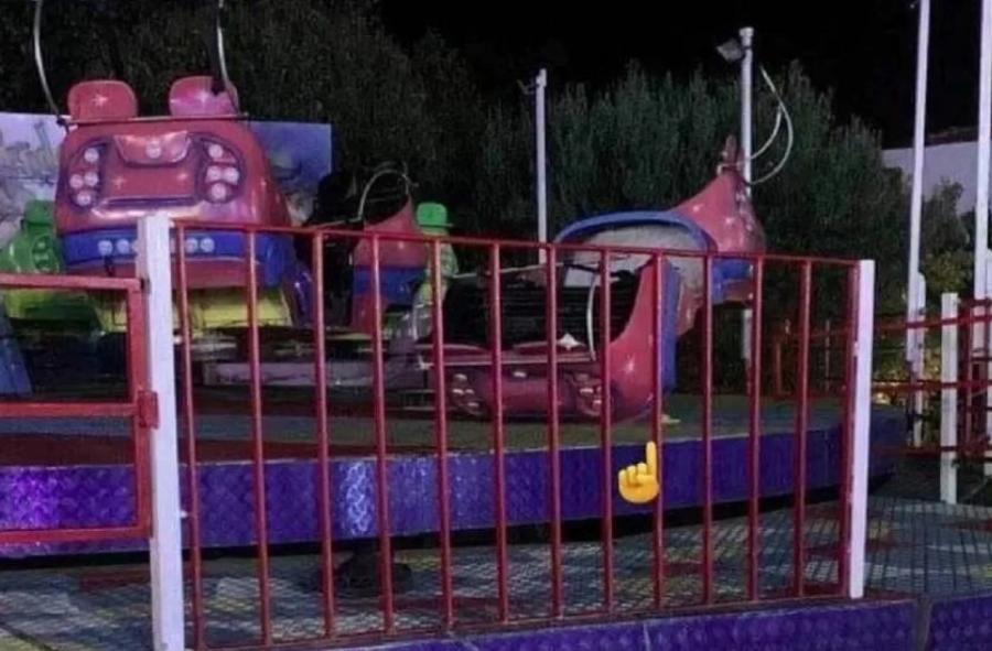 Φωτογραφία – Ντοκουμέντο από το κάθισμα που ξεκόλλησε με αποτέλεσμα να χάσει τη ζωή του ο 19χρονος στο Λούνα Παρκo