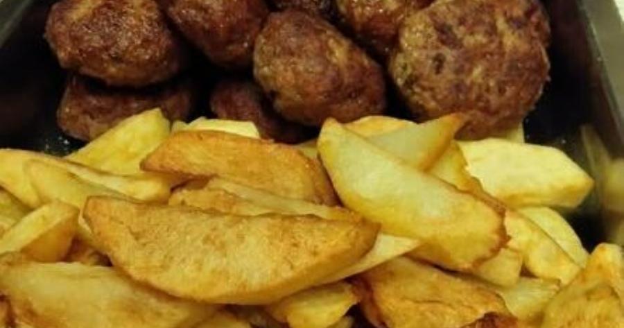 Το κόλπο της γιαγιάς για κεφτεδάκια που δεν στεγνώνουν