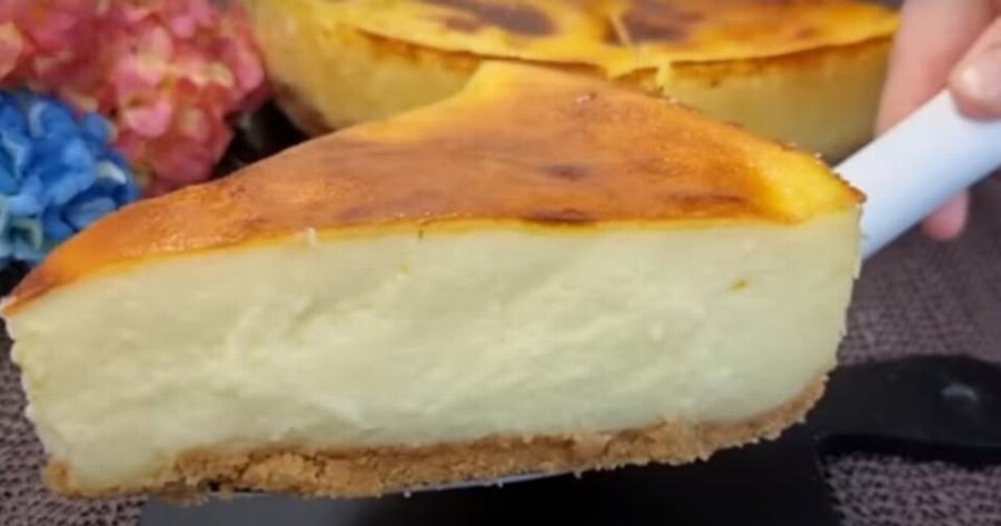 Γαλατόπιτα με βάση μπισκότου και βελούδινη κρέμα – Το γλυκό που θα φτιάχνετε συνέχεια