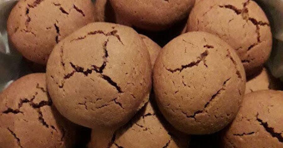 3 υλικά και έχεις τα πιο λαχταριστά μπισκότα – Σε 10 λεπτά