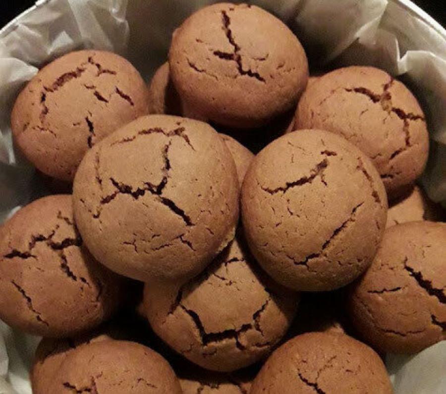 3 υλικά και έχεις τα πιο λαχταριστά μπισκότα – Σε 10 λεπτά