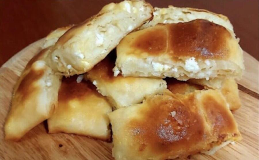 Αφράτη πίτα με μυζήθρα σαν βαμβάκι – Η παραδοσιακή συνταγή που ξεχωρίζει