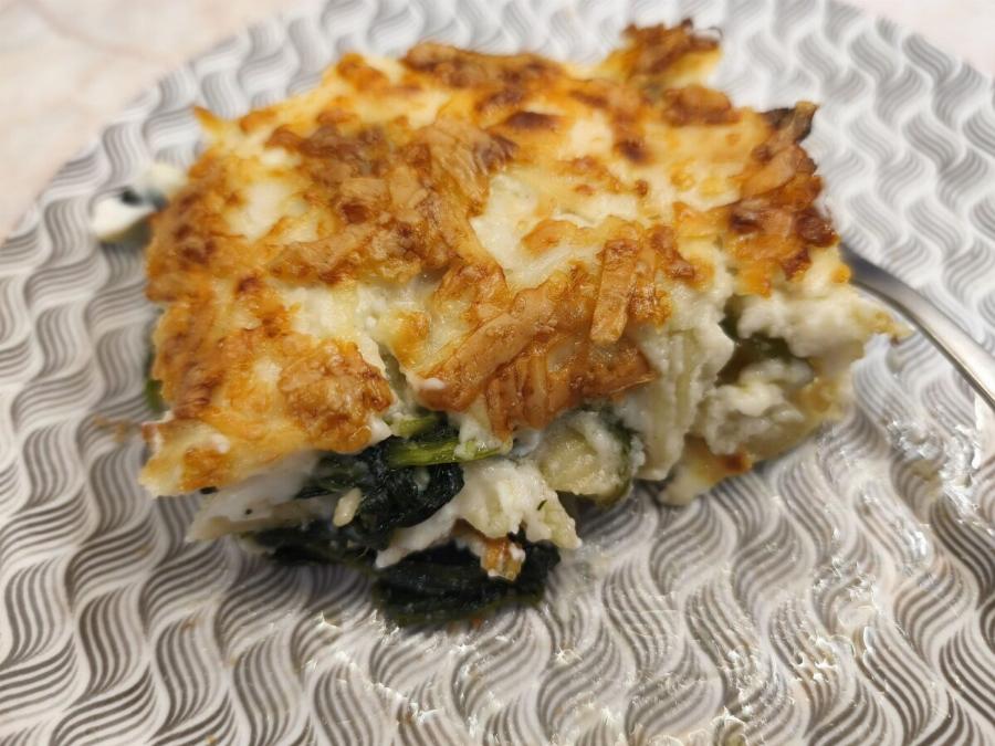 Ζυμαρικά φούρνου με σπανάκι που λιώνουν στο στόμα