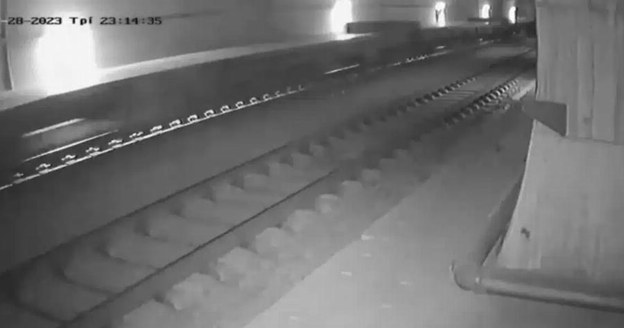 Τέμπη: Tο βίντεο Καπερνάρου λίγο πριν τη σύγκρουση – Δείχνει ότι η εμπορική αμαξοστοιχία δεν είχε δεξαμενές