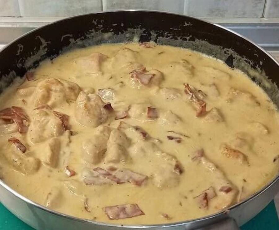 Μπουκιές κοτόπουλο με μπέικον και κρέμα – το φαγητό που τρελαίνει τα παιδιά!