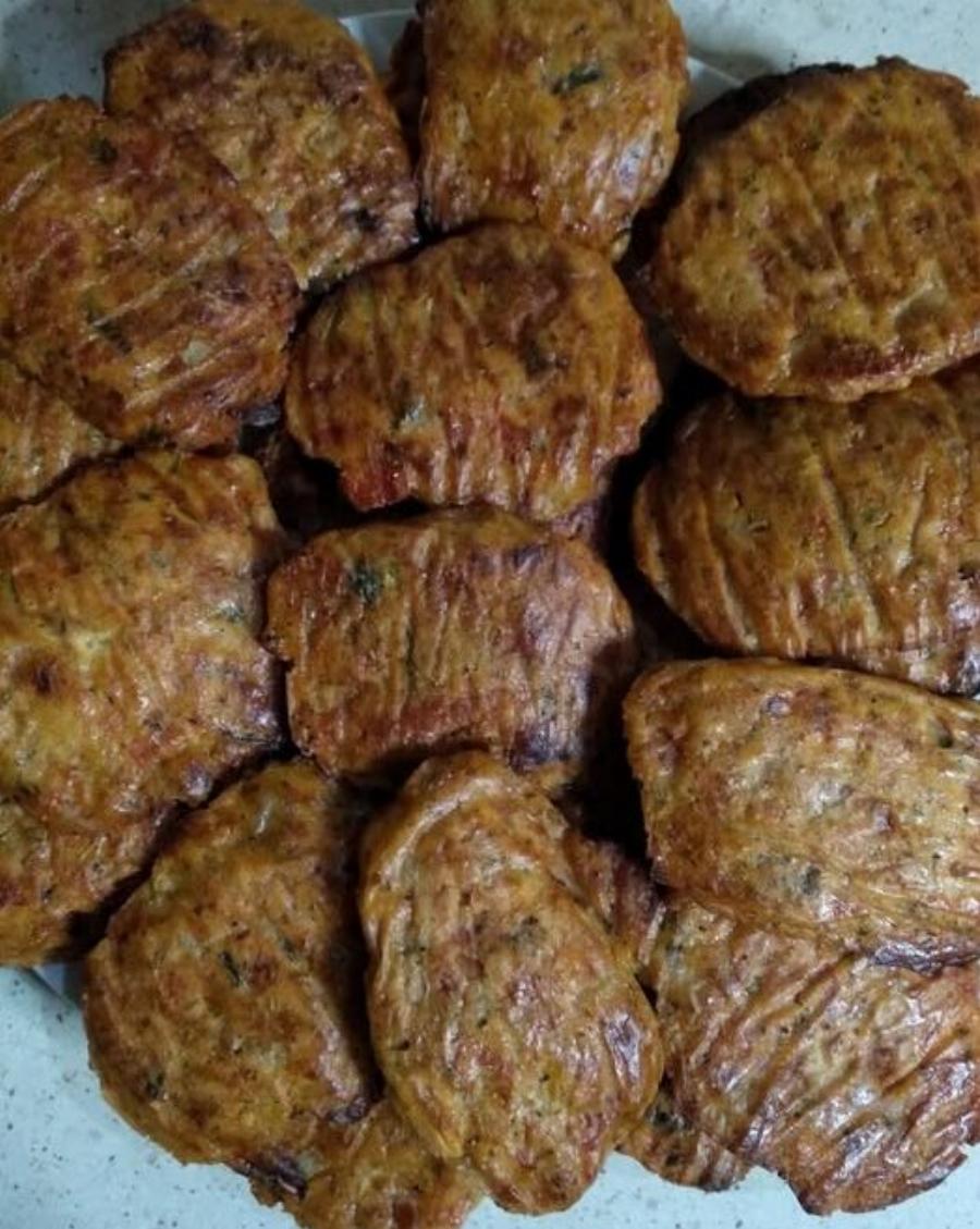 Οι πιο νόστιμοι ντοματοκεφτέδες φούρνου – Χωρίς τηγάνισμα και πεντανόστιμοι!