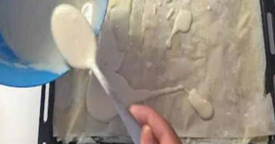 Το κόλπο με τον χυλό που κάνει την πίτα με φύλλο να μοιάζει χειροποίητη