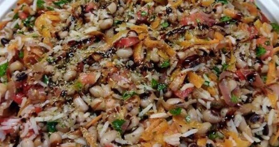 Η πιο νόστιμη σαλάτα με μαυρομάτικα και ρύζι – Υγιεινό γεύμα αποτοξίνωσης!