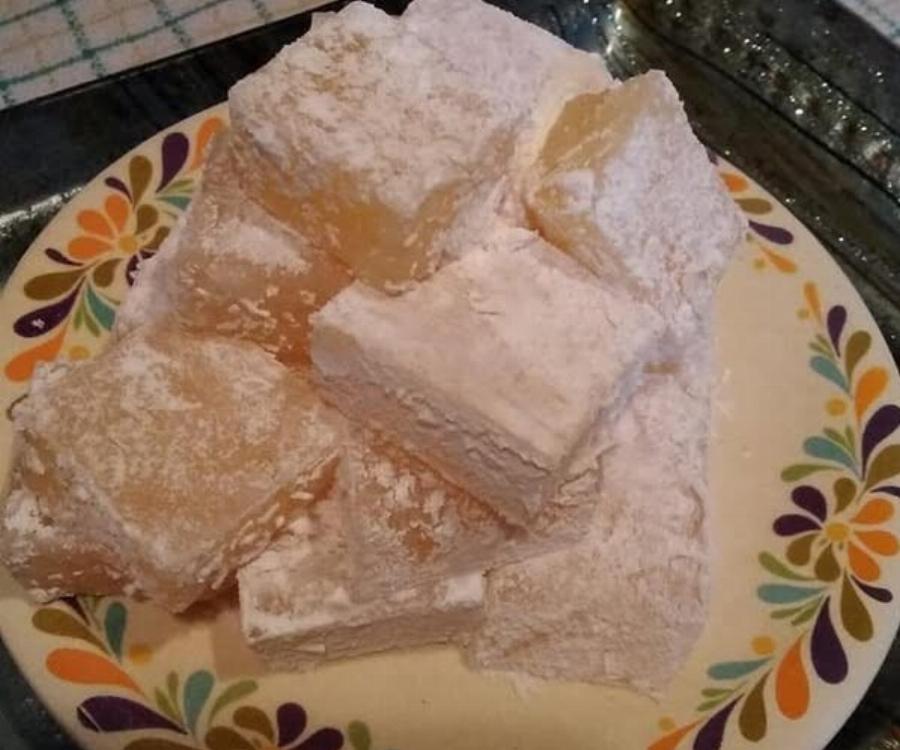 Λουκούμια πορτοκαλιού με ροδόσταγμα – Αρωματική και εύκολη συνταγή