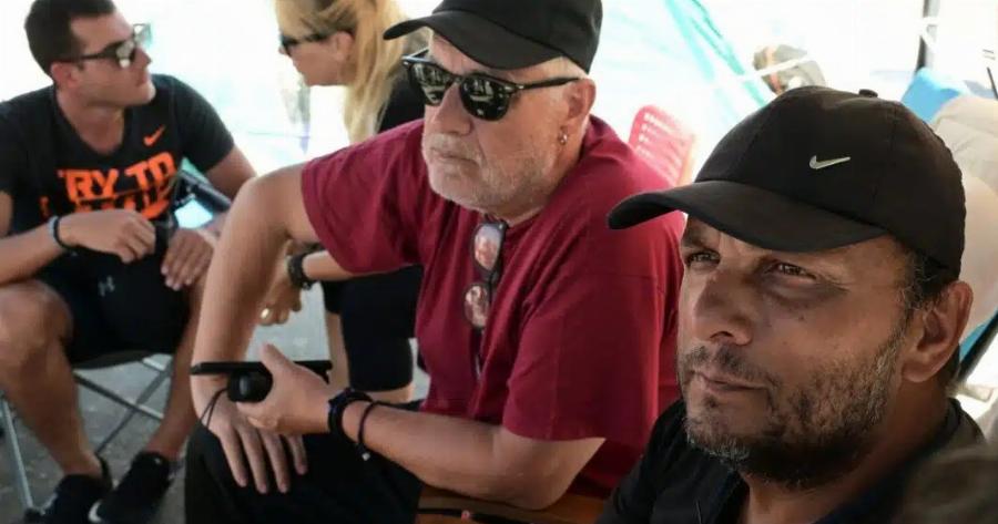 Τέμπη: Στο νοσοκομείο ο απεργός πείνας – Λιποθύμησε στο Σύνταγμα (βίντεο)