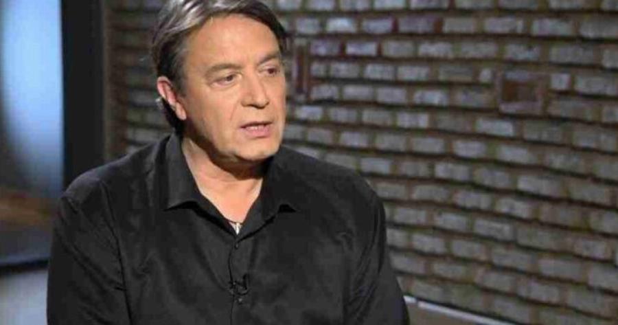 Καιγόταν το σπίτι του Γιάννη Κότσιρα όσο έδινε συναυλία – Τι είπε στο κοινό του