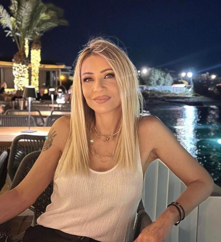 Ελληνίδα τραγουδίστρια ανέβασε φωτογραφία και αποθεώθηκε για την ομορφιά της