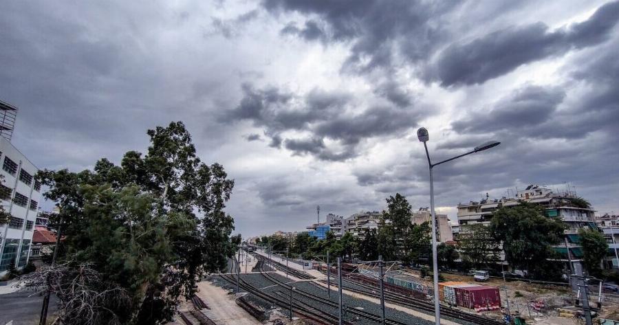 Καταιγίδες στην Αθήνα και μετά χειμώνας με… χιόνια