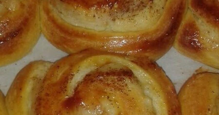 Αφράτα γλυκά ψωμάκια με κρέμα – Η εύκολη συνταγή που πετυχαίνει πάντα