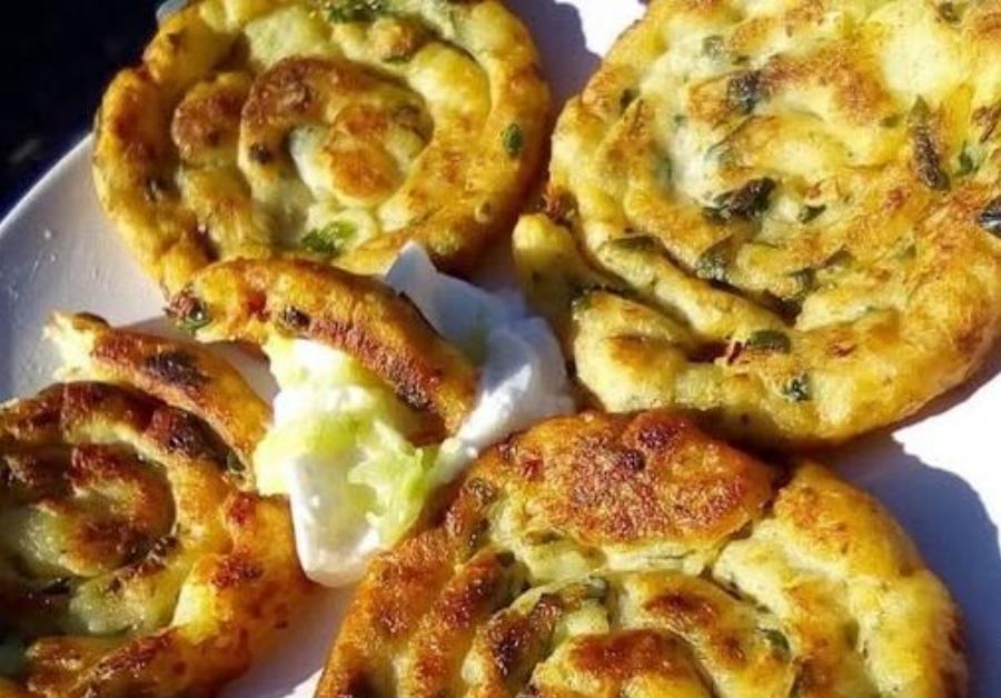 Οι πατατοκεφτέδες της γιαγιάς που εξαφανίζονται πριν προλάβεις να δοκιμάσεις