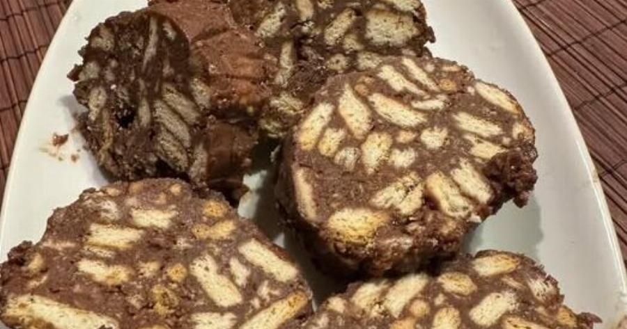 Το γλυκό με μπισκότα που γίνεται σε 5 λεπτά