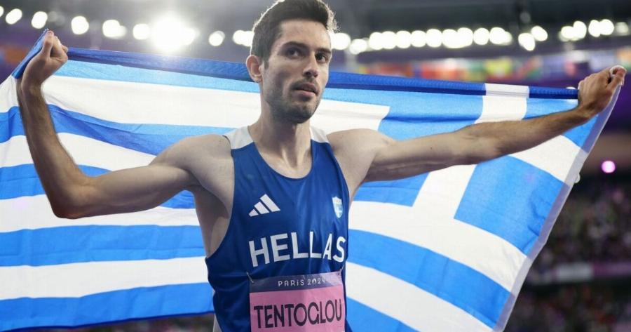 Θρήνος για τον Μίλτο Τεντόγλου – Πέθανε ο παππούς του