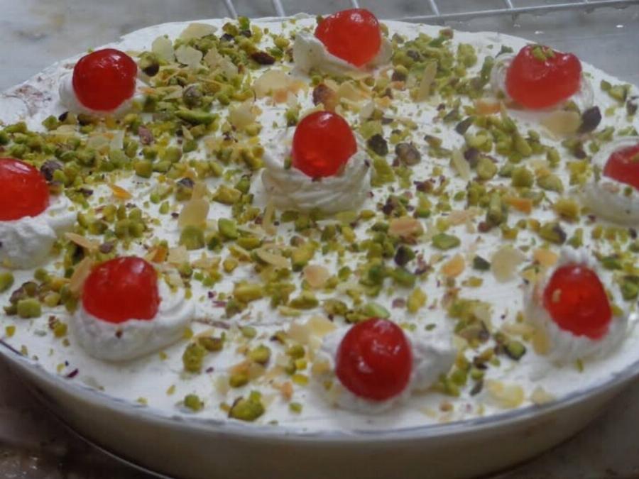 Πάστα ταψιού με τσουρέκι – δεν θα μείνει κομμάτι