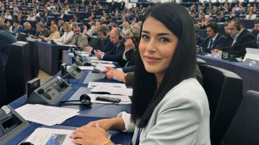 Χαμός με την Λατινοπούλου – Πήρε θέση για τον Ακύλα και τα είπε έξω από τα δόντια