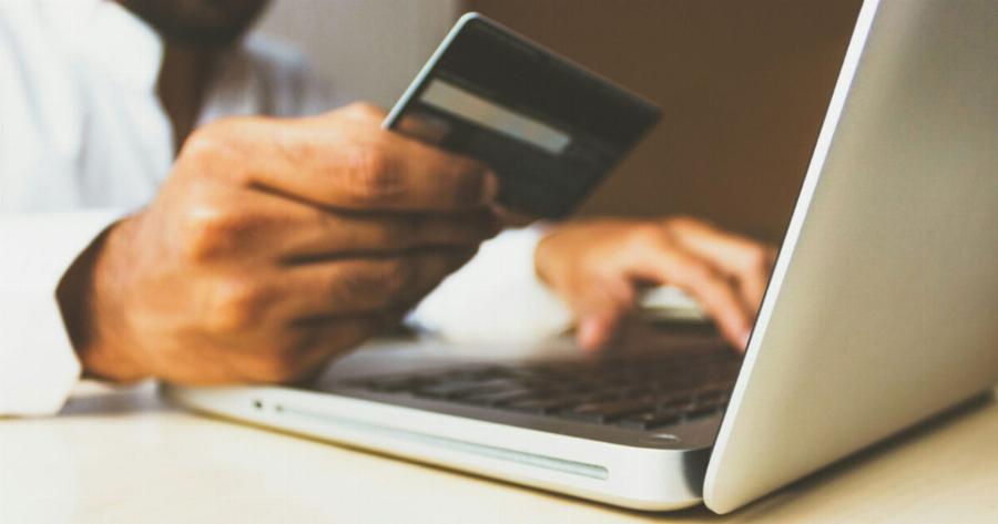 Ηλεκτρονικές πληρωμές: Πρόσθετος φόρος 22% για όσους δεν καλύψουν το 30% του εισοδήματός τους