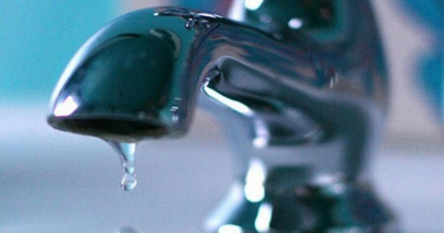 Επίσημο, σφραγίζουν τα υδρόμετρα: Τέλος το νερό σε σπίτια και επιχειρήσεις που χρωστούν