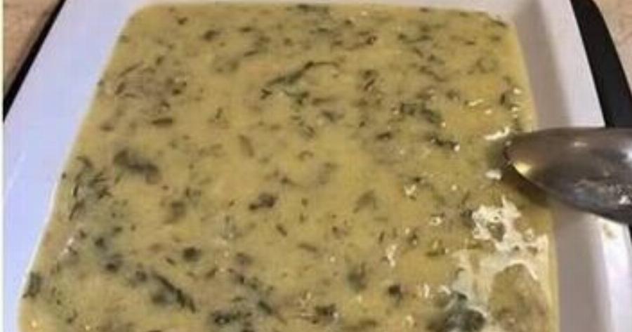 Την έφτιαξα και δεν κατάλαβε ΚΑΝΕΙΣ ότι δεν είναι μαγειρίτσα – Η μανιταρόσουπα που θα σου ζητάνε ξανά και ξανά!