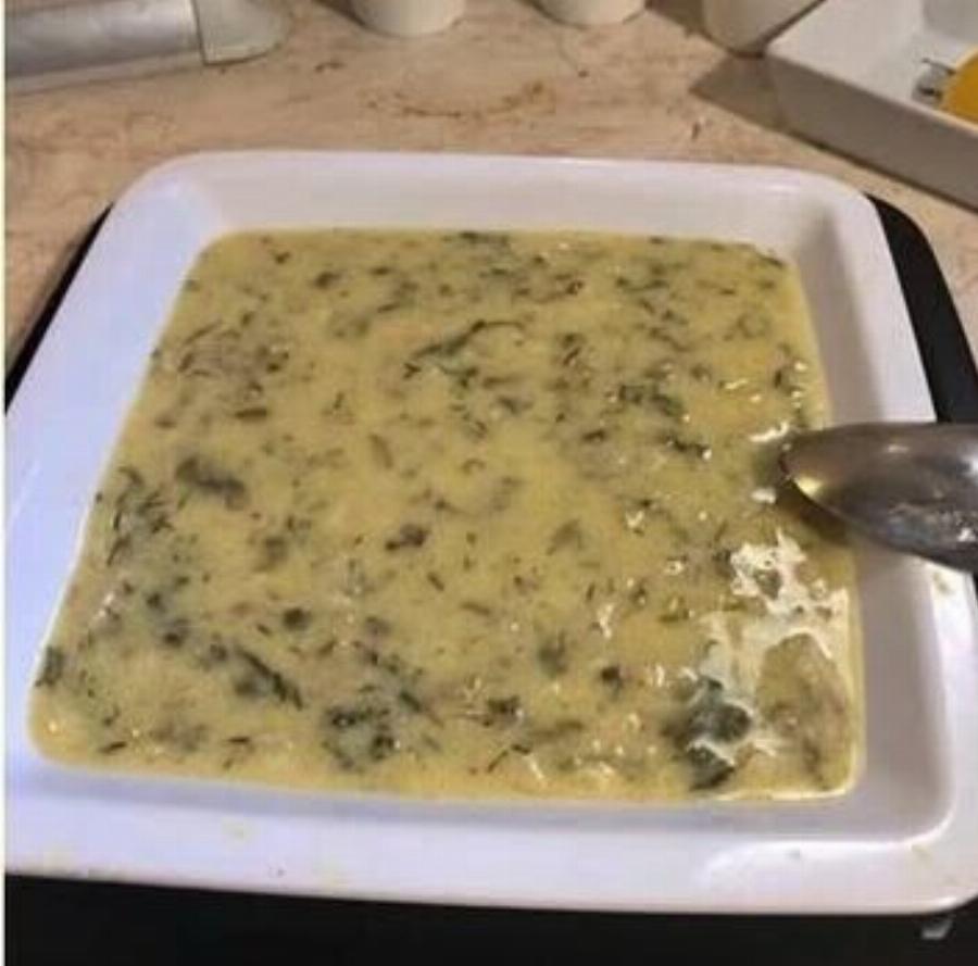 Την έφτιαξα και δεν κατάλαβε ΚΑΝΕΙΣ ότι δεν είναι μαγειρίτσα – Η μανιταρόσουπα που θα σου ζητάνε ξανά και ξανά!