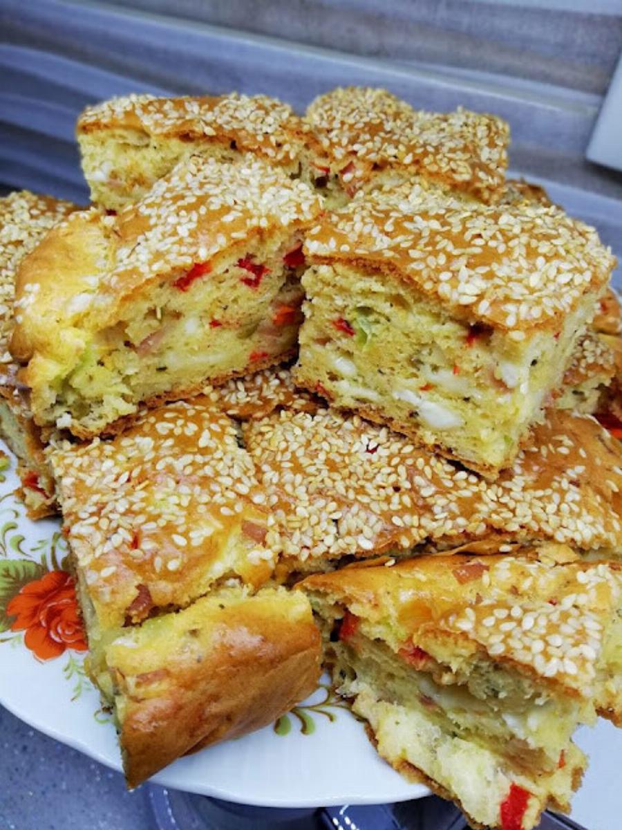 Το αλμυρό κέικ είναι η ιδανική λύση για ένα γρήγορο σνακ, ή για το κολατσιό στο σχολείο .