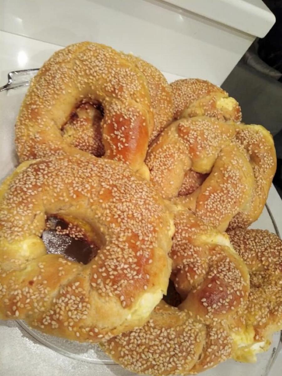 Αφράτα τυροκούλουρα με φέτα & γιαούρτι – το τέλειο σχολικό κολατσιό