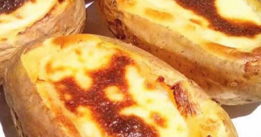 Γεμιστές Πατάτες “Μουσακάς”: Το πιο χορταστικό και εντυπωσιακό φαγητό για το Κυριακάτικο τραπέζι!