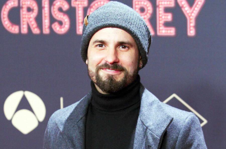 Σοκ και θρήνος: Νεκρός ξαφνικά στα 41 του αγαπημένος ηθοποιός πασίγνωστης σειράς, κατέρρευσε στην παραλία