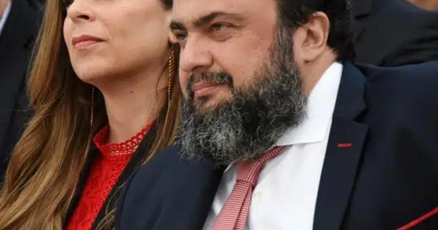 Σούλα Μαρινάκη: Η «αρχόντισσα κυρά» που κρύβεται πίσω από την επιτυχία του προέδρου του Ολυμπιακού – Η άγνωστη κούκλα σύζυγος του και μητέρα 4 παιδιών