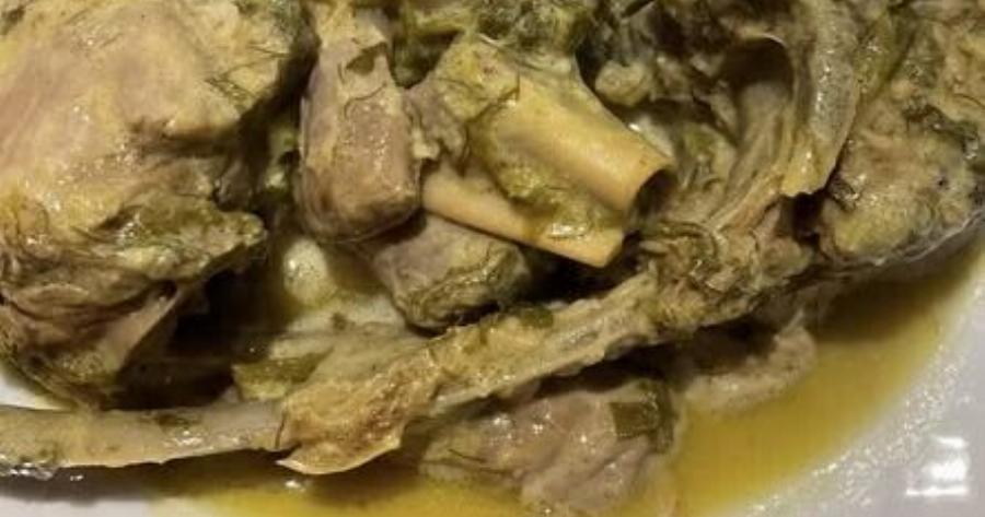 Αρνάκι φρικασέ: Παραδοσιακή συνταγή με τέλειο αυγολέμονο