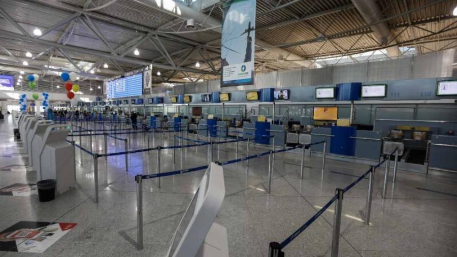 Σύλληψη τραγουδιστή στο αεροδρόμιο: Ο τράπερ που προσπάθησε να κλέψει βαλίτσες επιβατών στο «Ελ. Βενιζέλος» και πιάστηκε