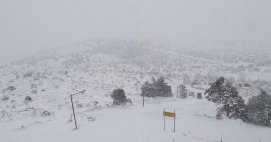 «Κλείδωσε»: Χιόνια στην Αττική σε λίγες ώρες