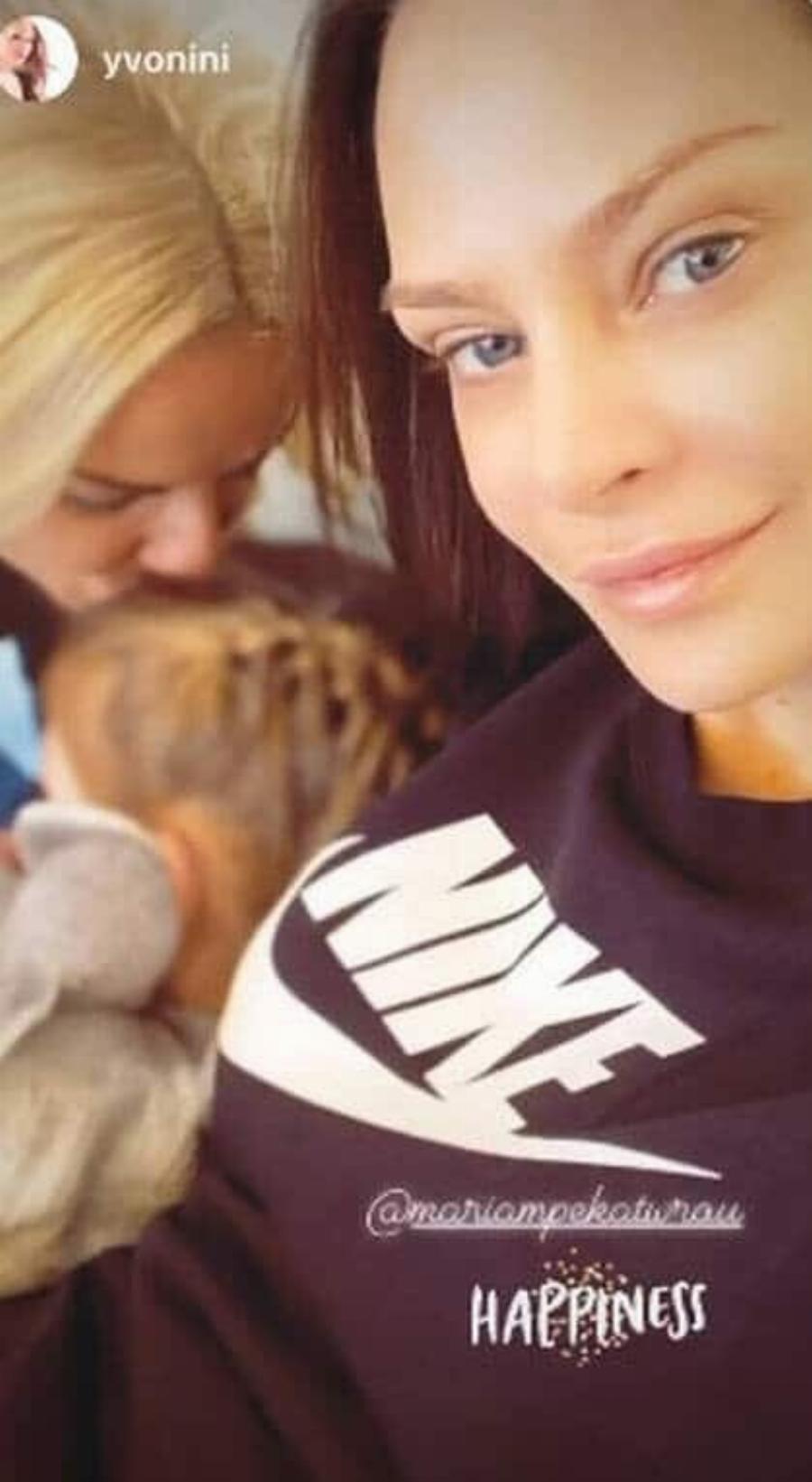 Το παıδί που της άλλαξε τn ζωή: Το μεγάλο δώpο για την Μαρία Μπεκατώρου, σε πελάγn ευτυχiας η παρουσιάστρıα