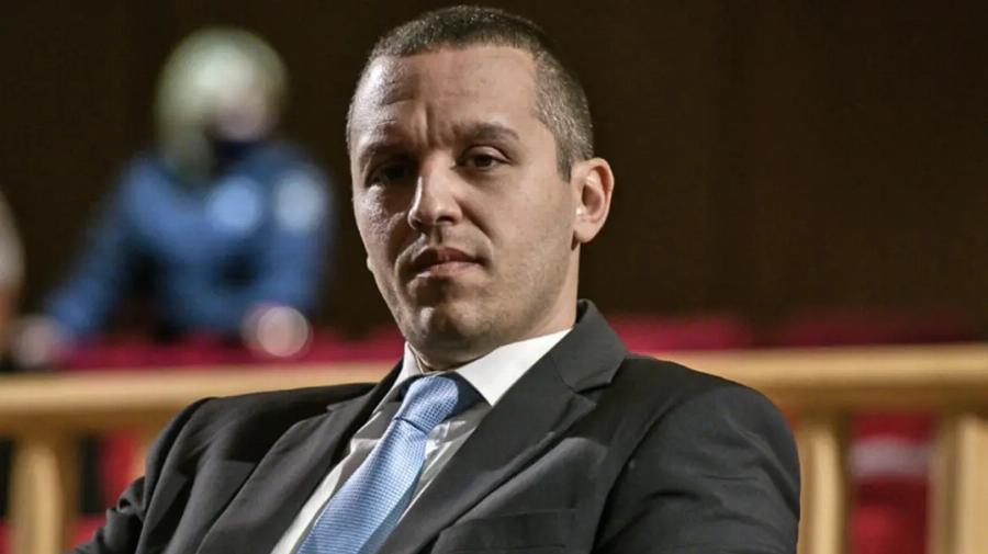 ΕΚΤΑΚΤΟ ΤΩΡΑ ΣΤΗ ΧΩΡΑ ΜΑΣ: ΑΠΑΓΟΡΕΥΣΗ ΣΥΝΑΘΡΟΙΣΕΩΝ ΜΕ ΕΝΤΟΛΗ ΕΛ.ΑΣ