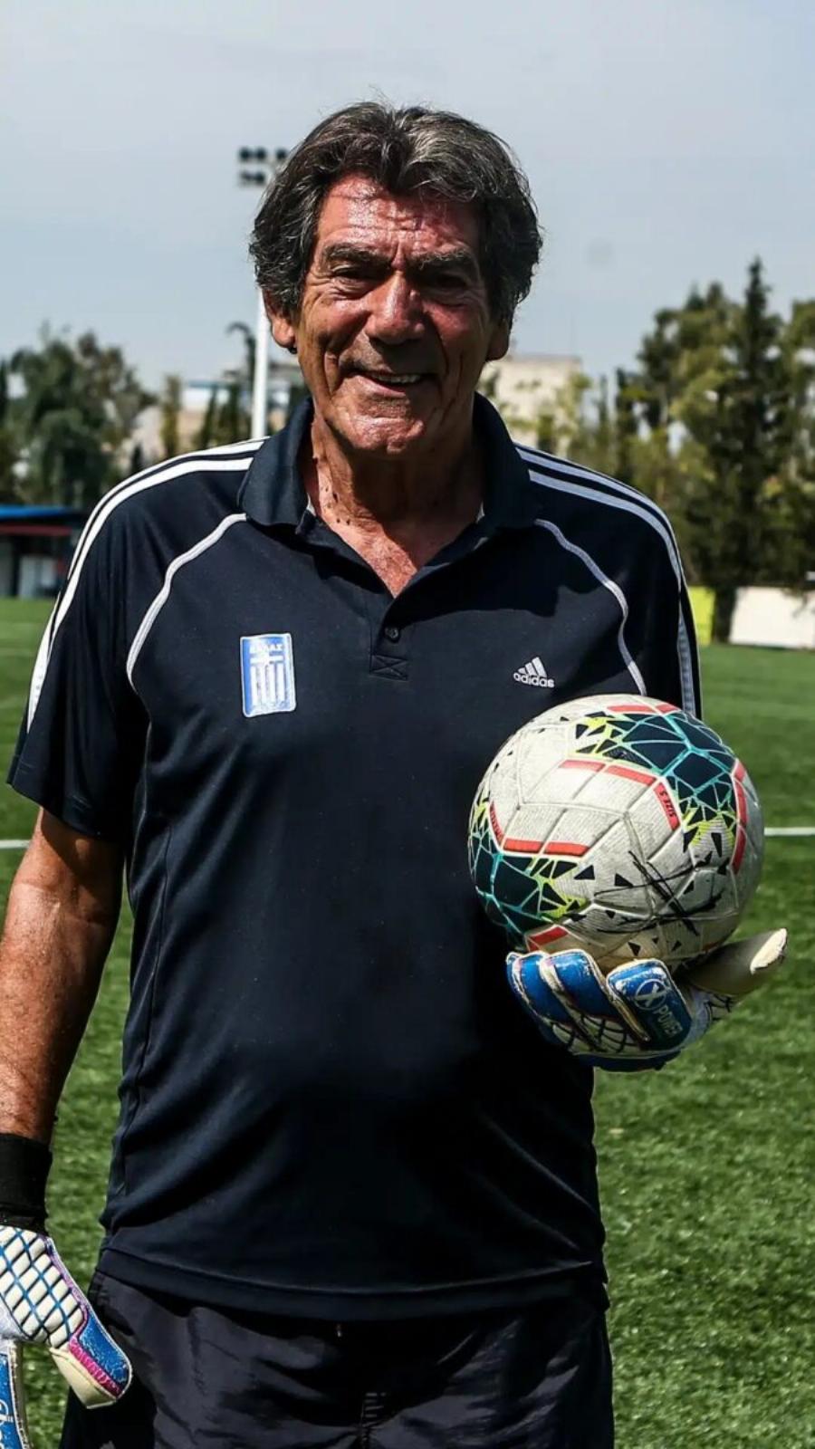 Σε κώμα ο Νίκος Σαργκάνης: Μάχη για να κρατηθεί στη ζωή ο «θρύλος» του ελληνικού ποδοσφαίρου