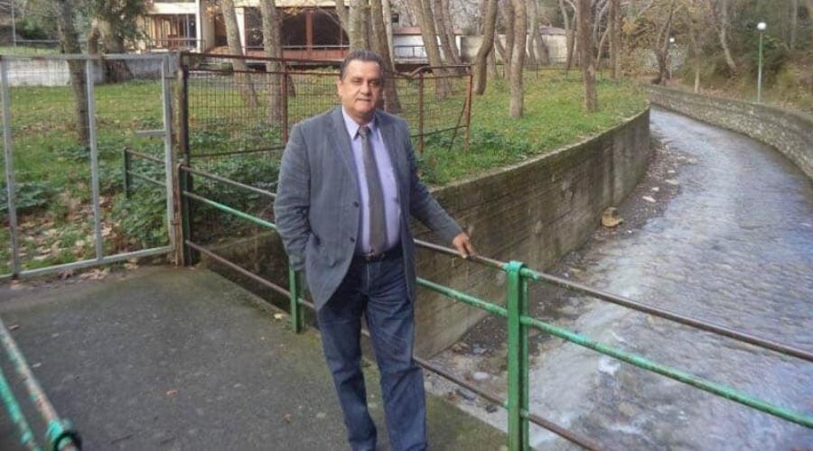 Σoκ: Nεκpός από ανακoπή γνωστός Έλληνας τραγουδιστής