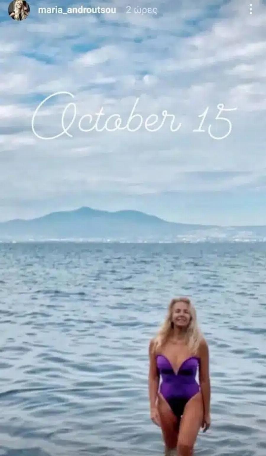 Ίχνος κυτταρίτιδας, κοιλιακοί πέτρα, κορμί 25αρας: Η Μαρία Ανδρούτσου με μαγιό στα 52 της είναι… όνειρο
