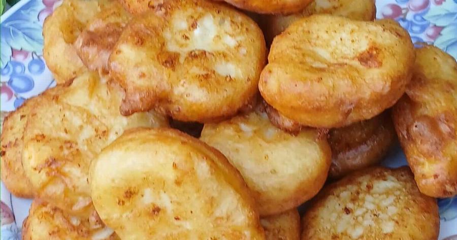 Τυροτηγανίτες σαν λουκουμάδες