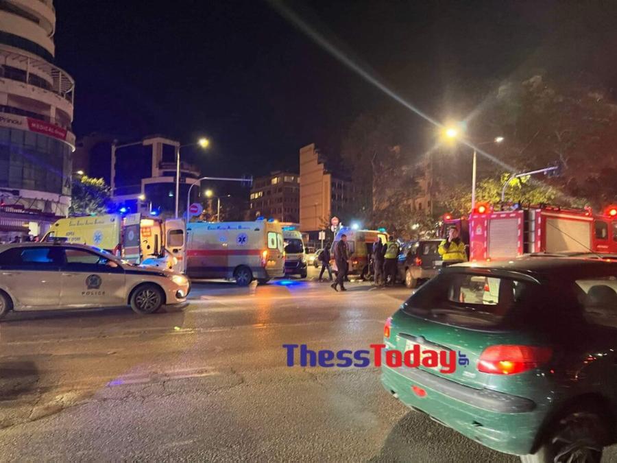 Tρoχαίo-σoκ με νεκpό 53χρονο κι 6 τραυματίες – Πήγαινε να πάρει τα παιδιά του