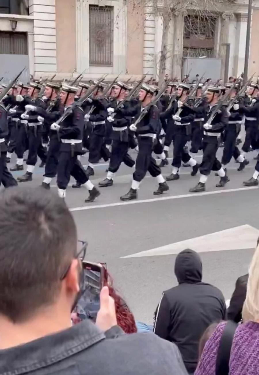 Σάλος με το άγημα του Πολεμικού Ναυτικού στην παρέλαση