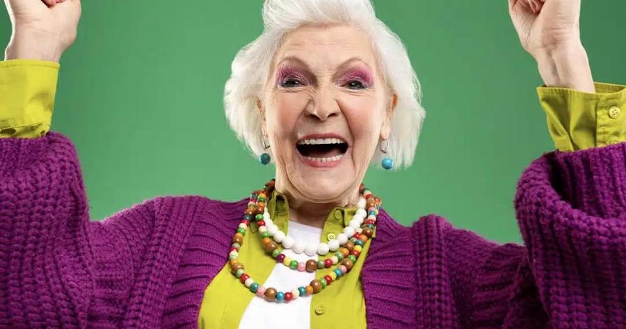 Τους χαμογελάει το σύμπαν: 3 ζώδια θα δουν «άσπρη» μέρα σε οικονομικά και σχέσεις