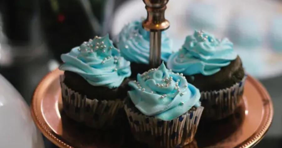 Μεγάλη γιορτή για την εκκλησία μας σήμερα: Οι 2 θαυματουργοί Άγιοι που γιορτάζουν 17 Μαΐου – Σε ποιους λέμε «Χρόνια Πολλά»