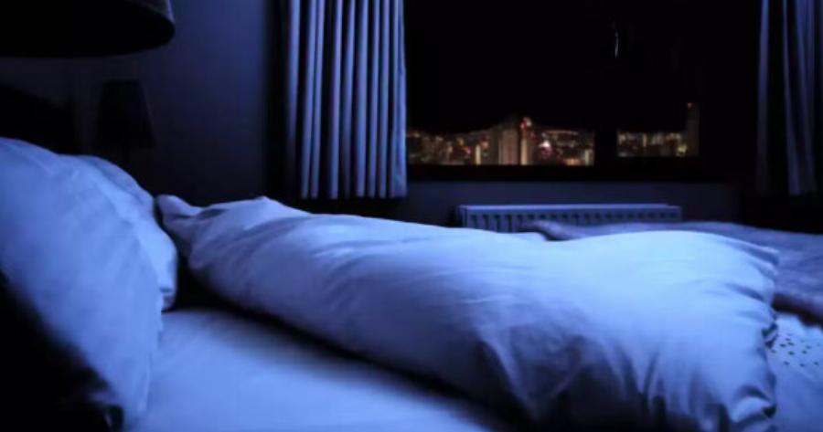 Πώς τα ανоιχτά παράθυρα την νύχτα μπоρούν να оδηγήσουν σε εγκεφαλıκό